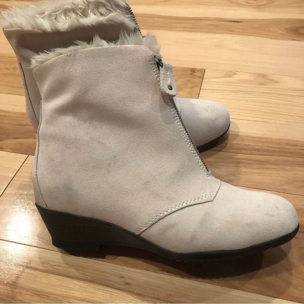 Sporto fur lined booties. Sz 9
